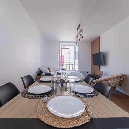 Pour 8 Personnes Pres De & Paris *